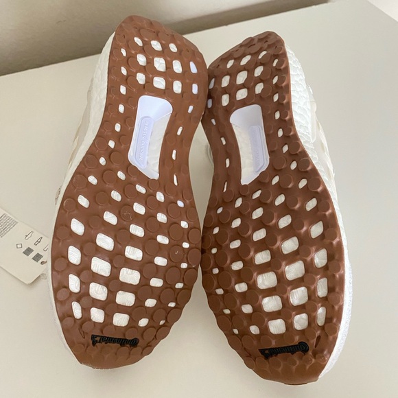 Adidas Ivy Park Ultraboost OG - Picture 8 of 8